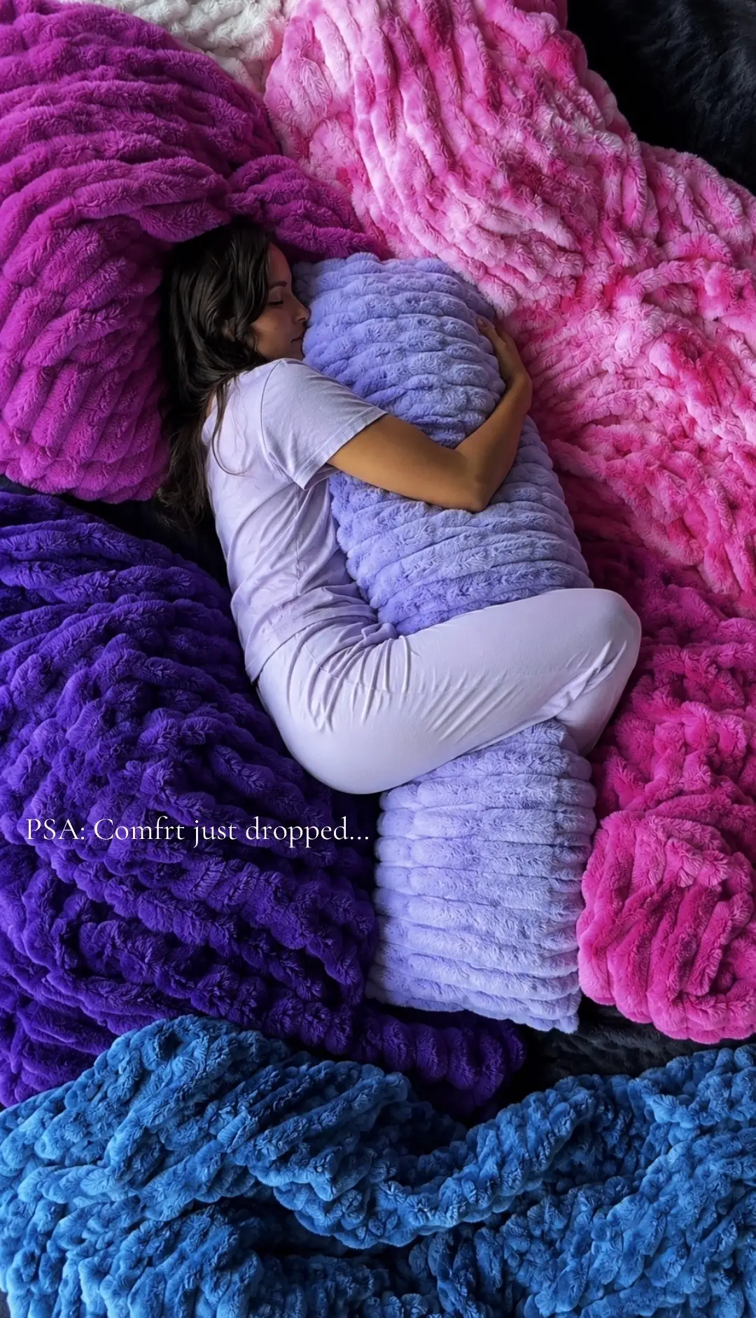 剪花绒长条抱枕与配套毛毯